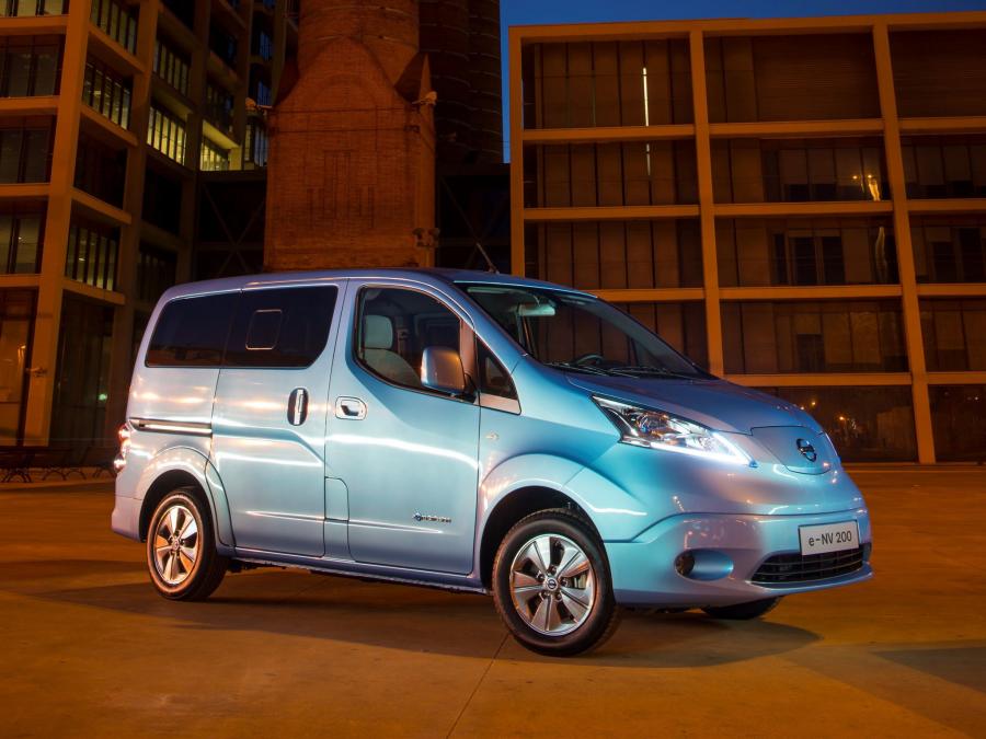  Nissan e-NV200 Evalia 2014 года  (фото 7 из 12)